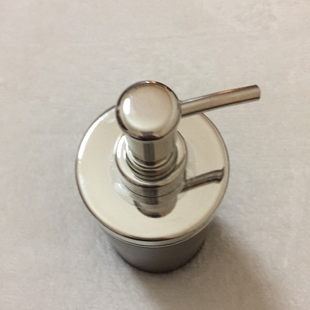 Lotion Dispenser - Picture 3 of 5